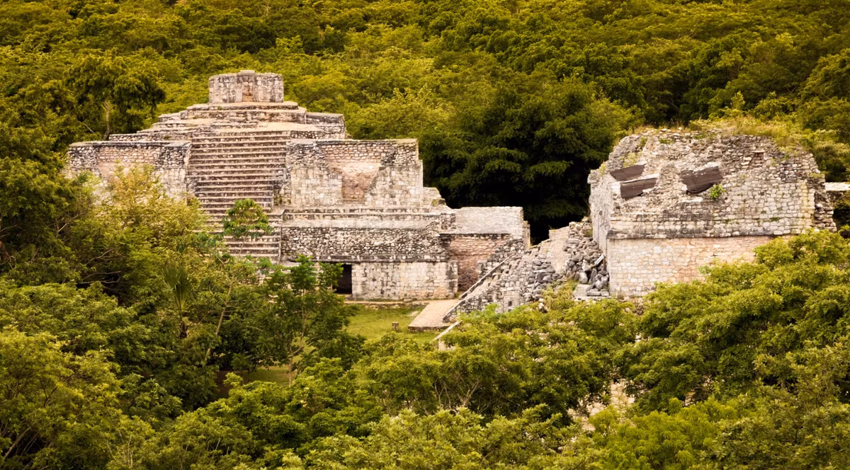 Tại thành phố cổ Kuluba, Mexico, trên địa điểm của thành phố Cancun ngày nay, các chuyên gia đến từ Viện Nhân chủng học và Lịch sử Quốc gia Mexico bất ngờ tìm thấy quần thể di tích cổ xưa hoành tráng. Ảnh: @Viện Nhân chủng học và Lịch sử Quốc gia Mexico.