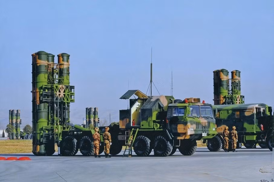 Với HQ-9BE, Pakistan không chỉ tăng cường năng lực phòng không, mà còn thay đổi cán cân chiến lược ở Nam Á. Ấn Độ, vốn từng giữ ưu thế tuyệt đối trên không, nay phải đối diện một đối thủ sở hữu "lá chắn thép" hiện đại. Trong bối cảnh căng thẳng khu vực gia tăng, sự hiện diện của HQ-9BE chắc chắn sẽ làm môi trường an ninh Nam Á trở nên cạnh tranh và bất ổn hơn bao giờ hết.