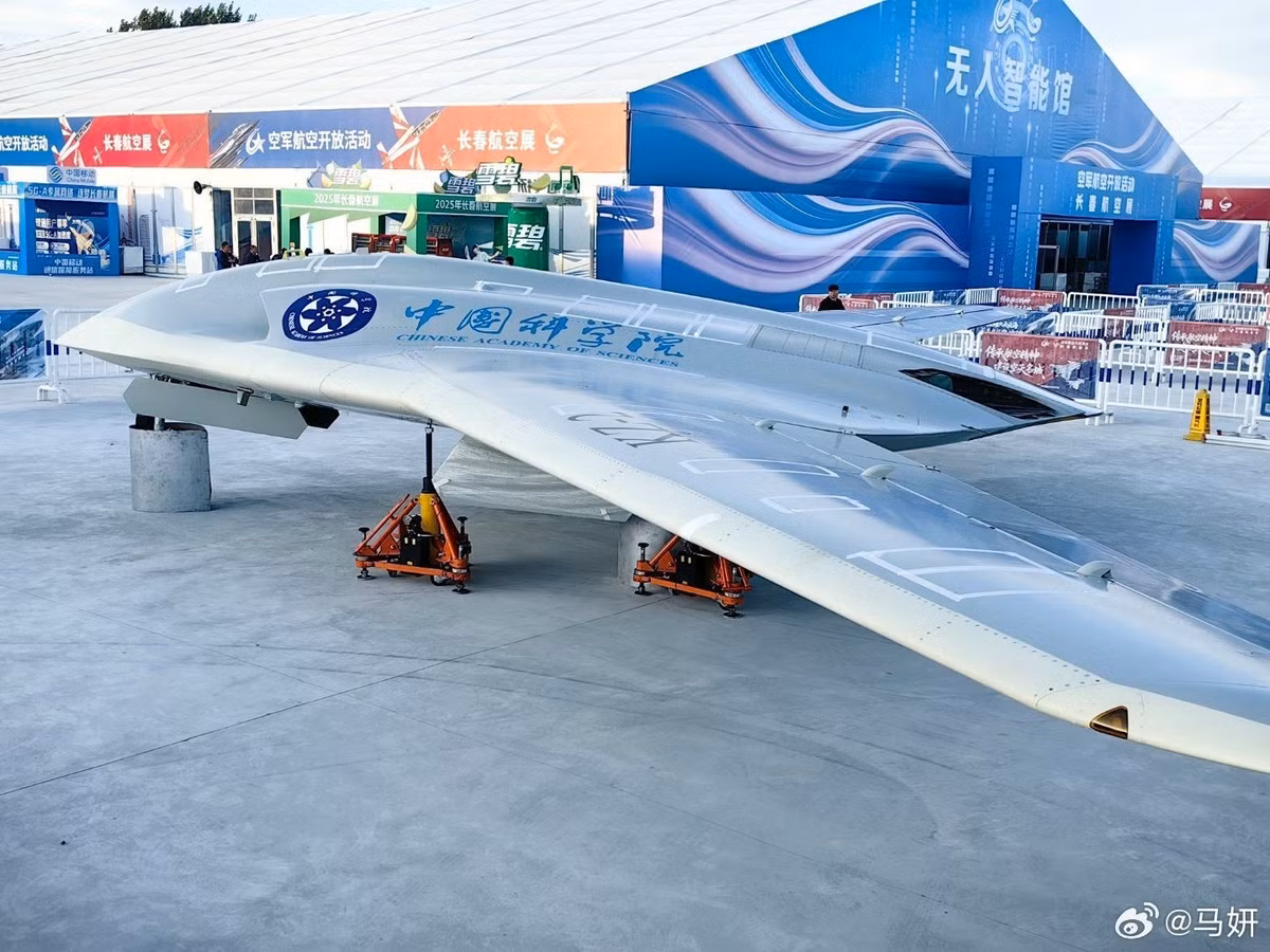 Sự đa dạng thiết kế cho thấy tham vọng xây dựng một hệ sinh thái UAV tàng hình toàn diện của Trung Quốc. Từ UAV trinh sát tầm cao, UCAV có khả năng tấn công, đến những mẫu lai giữa hai vai trò, Bắc Kinh dường như đang hướng tới việc triển khai UAV trên nhiều chiến trường và nhiệm vụ khác nhau.