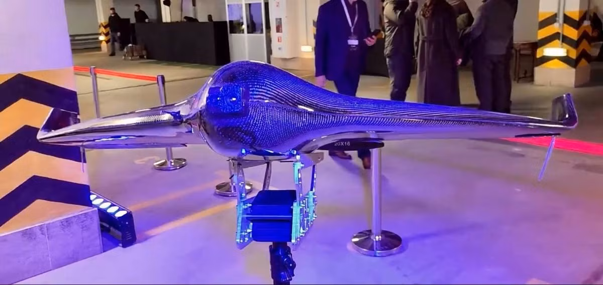 Đối với Kiev, ưu thế UAV từ Anh mang lại lợi thế chiến thuật rõ rệt: rút ngắn chu kỳ trinh sát - tấn công, giảm thương vong và gây áp lực lên hệ thống phòng thủ Nga. “Mỗi chiếc UAV là một viên đạn thông minh trên bầu trời”, một sĩ quan Ukraine nói.