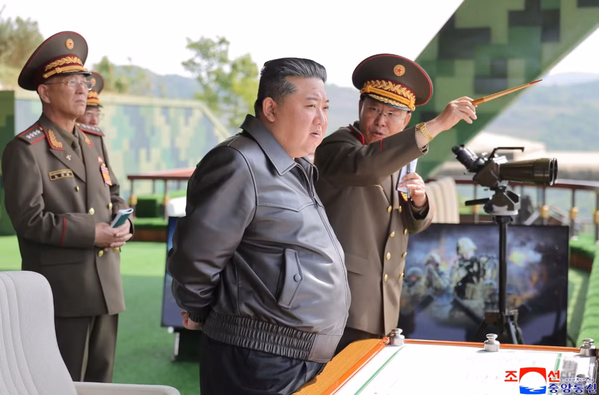 Theo ông Kim Jong-un, những sai sót vô trách nhiệm của các quan chức chịu trách nhiệm sẽ được xử lý tại phiên họp toàn thể của Ban Chấp hành Trung ương Đảng được triệu tập vào tháng 6 tới đây. Ảnh: @KCNA.