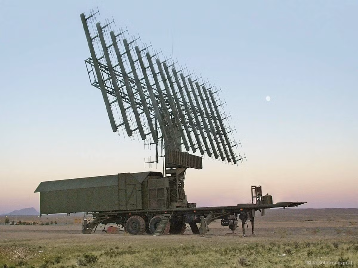 Một sĩ quan Ukraine giấu tên nói: “Khi radar tắt, không còn gì che chở cho bầu trời. Đó là lúc chúng tôi đi qua”. Hiện tại, phía Nga chưa xác nhận tổn thất này trong vụ tấn công trên, song các kênh Telegram thân Điện Kremlin thừa nhận “mất tín hiệu” ở khu vực Zaporizhzhia và Crimea trong đêm tấn công.