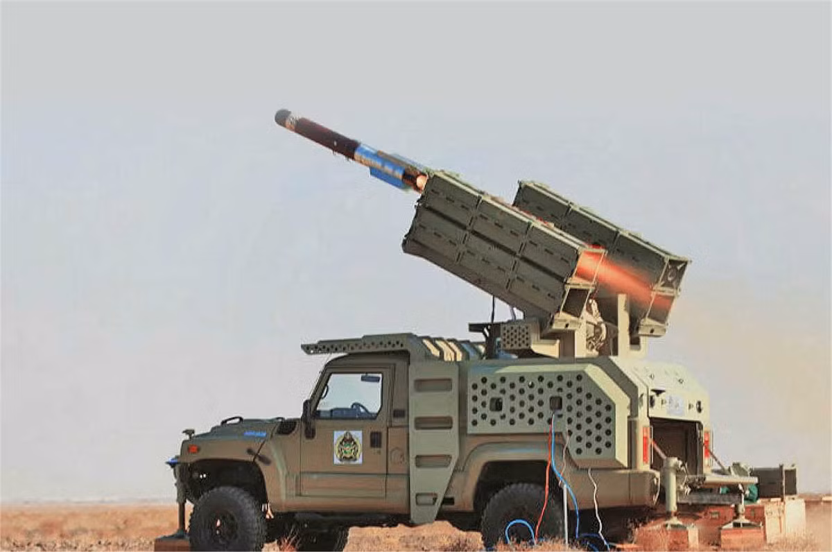 Dù bị Mỹ và Israel tấn công liên tục từ năm 2024, mạng lưới phòng không Iran vẫn duy trì đủ số lượng và phân tán để tiếp tục gây nguy hiểm cho các máy bay hoạt động ở độ cao thấp.