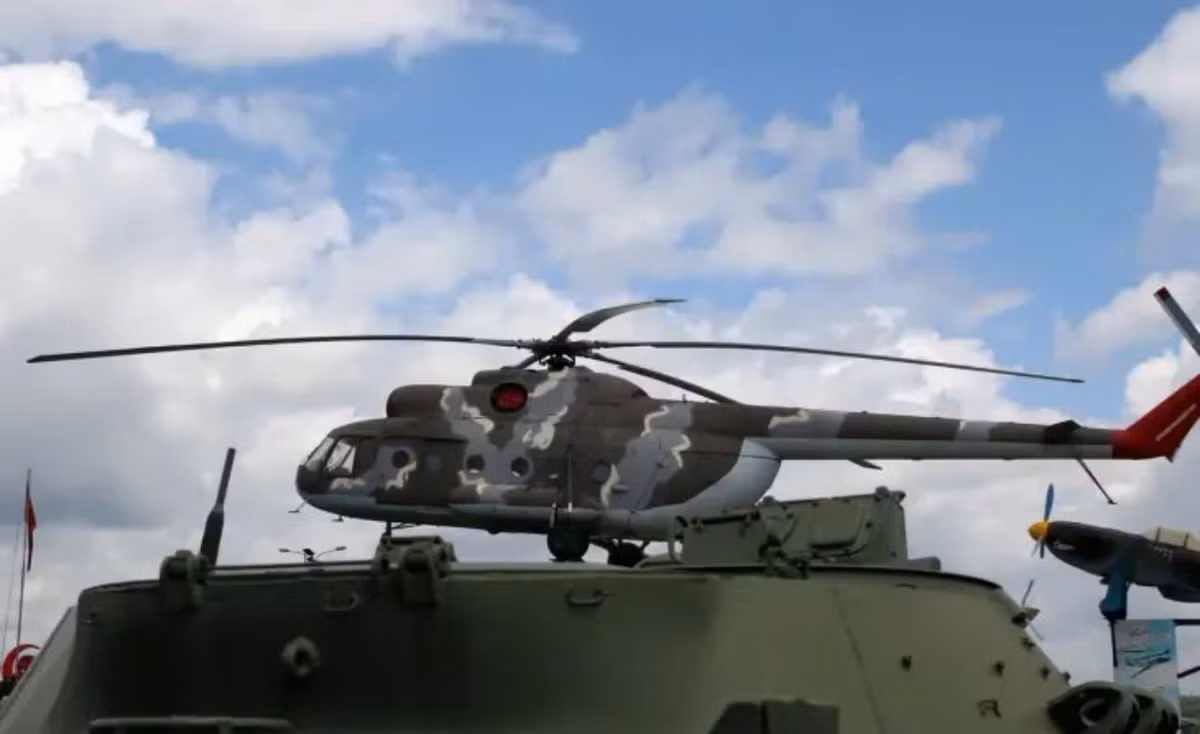 Trực thăng vận tải - chiến đấu Mi-8 được sử dụng để cơ động lực lượng và hỗ trợ tác chiến. Trong giai đoạn giao tranh ác liệt tại Bakhmut năm 2023, lực lượng Ba Lan được cho đã góp phần đáng kể vào việc tăng cường phòng thủ Ukraine.