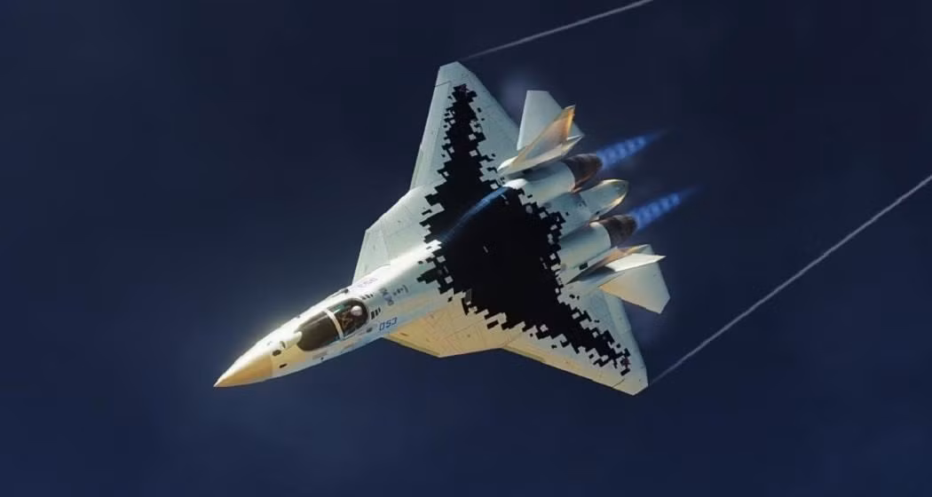 Su‑57 cung cấp một tổ hợp cảm biến và quản lý tín hiệu tiên tiến mà IAF chưa có. Radar AESA N036 “Byelka”, hệ thống quang‑điện tử thụ động, khoang chứa vũ khí kín, cùng các hệ thống tác chiến điện tử giúp máy bay thực hiện các nhiệm vụ bắn từ xa hiệu quả với các tên lửa như R‑37, R‑77M đến vũ khí hành trình Kh‑69/Kh‑59MK2.