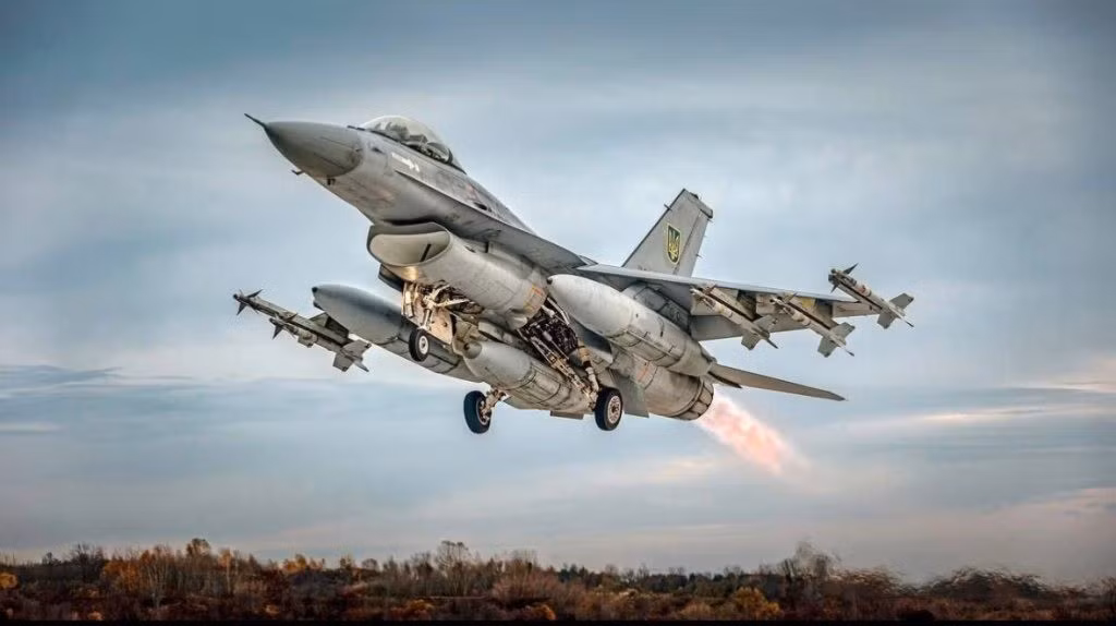 Dù đã tiếp nhận F-16 và Mirage 2000 trong thời gian gần đây, MiG-29 vẫn giữ vai trò then chốt trong không quân Ukraine nhờ độ linh hoạt, dễ bảo trì và khả năng tích hợp đa dạng vũ khí do trong nước phát triển hoặc do phương Tây cung cấp.