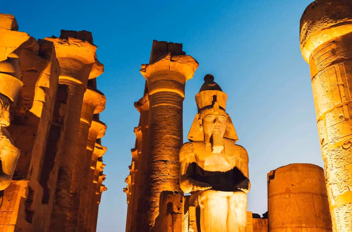 Tại Luxor, Ai Cập, các chuyên gia đến từ Hội Đồng Cổ Vật Tối Cao Ai Cập bất ngờ tìm thấy một ngôi mộ cổ độc đáo. Ảnh: @Hội Đồng Cổ Vật Tối Cao Ai Cập.