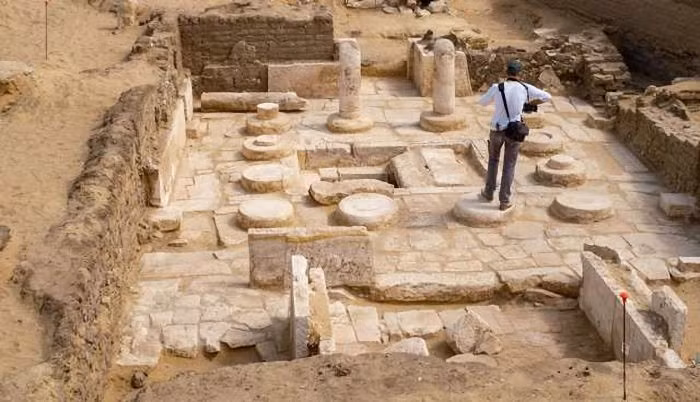Chúng bao gồm tàn tích ngôi mộ của Panehsy, người quản lý Đền Amun vào đầu thời kỳ Ramesses. Ảnh: @Hội Đồng Cổ Vật Tối Cao Ai Cập.