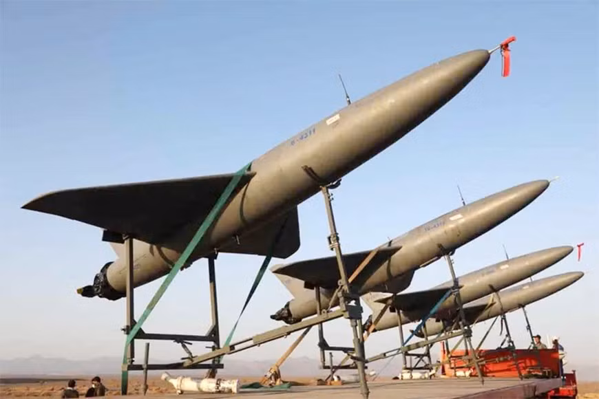 Nếu không kiểm soát được bầy UAV, các đoàn xe thiết giáp Mỹ có thể bị tấn công liên tục, gây thiệt hại lớn và làm tê liệt chiến dịch ngay từ giai đoạn đầu.