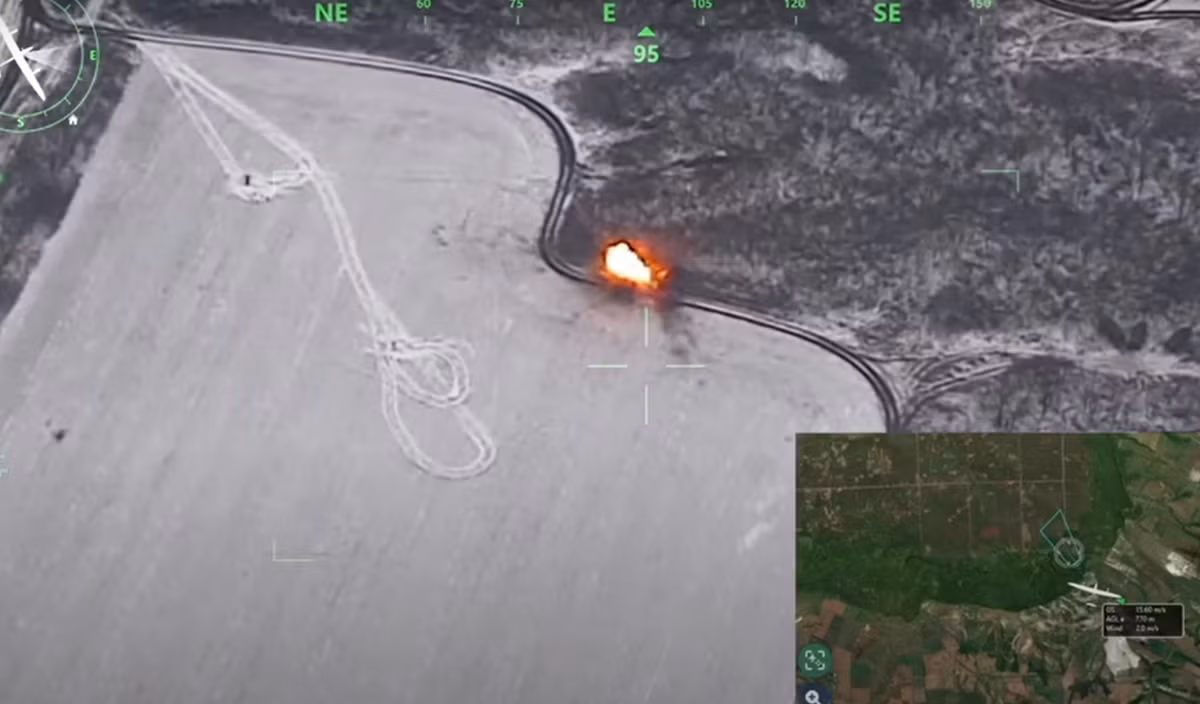 Thông qua cơ chế này, điều này cho phép người vận hành UAV trinh sát Vector bản nâng cấp xác định vị trí chính xác của tổ pháo binh địch, sau đó nhờ camera của máy bay không người lái nhận diện sát mục tiêu để tấn công. Ảnh: @Quantum Systems.