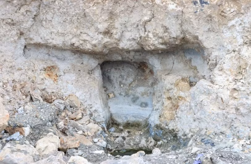 Giáo sư Tiến sĩ Rafet Çavuşoğlu cho biết, Hồ Van đã nhiều lần dâng lên và hạ mực nước xuống rất thấp trong suốt chiều dài lịch sử của nó. Ảnh: @Đại học Van Yüzüncü Yıl.