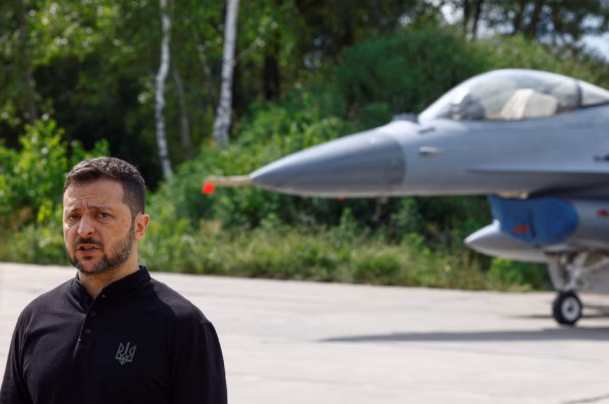 Phi công tử nạn được không quân Ukraine xác định là Trung tá Maksym Ustymenko, là phi công F-16 thứ ba tử nạn, kể từ khi Ukraine bắt đầu sử dụng loại máy bay phản lực này từ mùa hè năm ngoái. Ảnh: @ NT News.