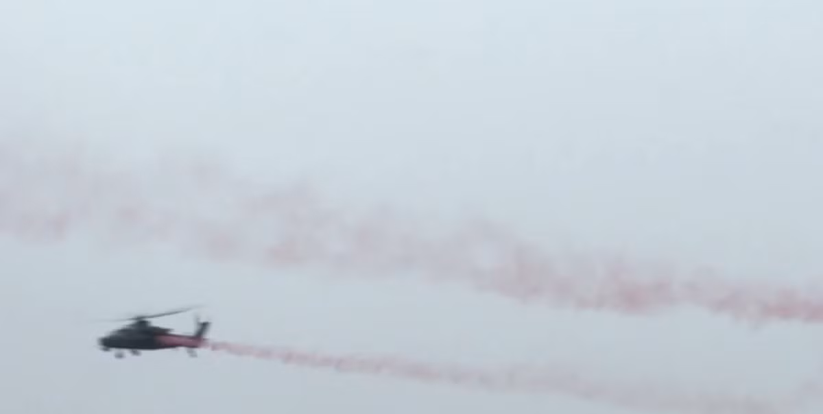 Hệ thống điều khiển fly-by-wire và công nghệ giảm rung chủ động đảm bảo sự ổn định khi bay, giúp bay mượt hơn, đồng thời giảm bớt sự mệt mỏi cho phi công. Ông Zhu Minfeng cũng lưu ý rằng, các hệ thống này cung cấp cho phi công khả năng kiểm soát nhạy bén, giúp họ thực hiện điều hướng ở độ cao thấp, và dễ dàng thực hiện các thao tác nhanh chóng ngay cả khi chịu tải nặng. Ảnh: @AVIC.
