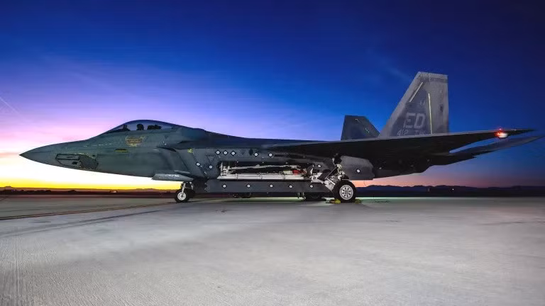 f-22-flight-test-jet-ground.jpg