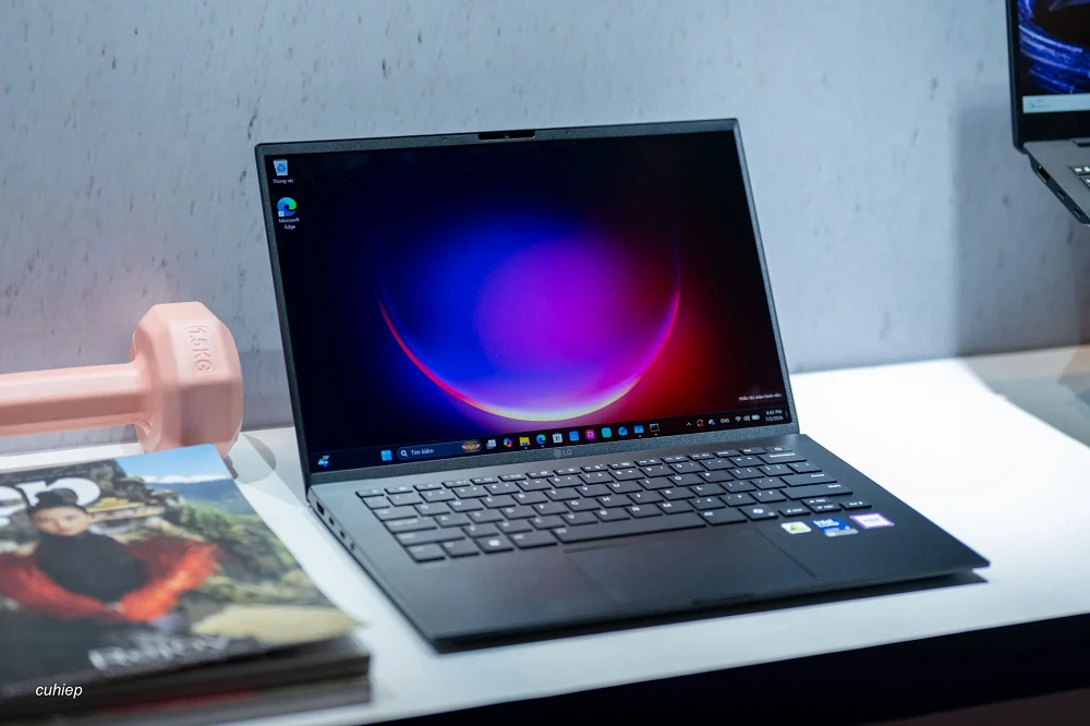 [GALLERY] LG gram AI 2026 ra mắt, laptop siêu nhẹ còn tự khóa từ xa