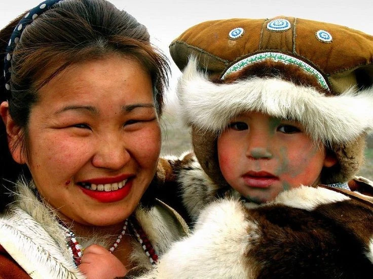 Nghề chăn tuần lộc và săn cá voi của người Chukchi Siberia