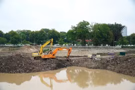 [GALLERY] Sau gần 20 năm, hồ Ba Mẫu bước vào đợt cải tạo quy mô lớn