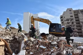 Venezuela tuyên bố quốc tang 7 ngày tưởng nhớ các nạn nhân động đất