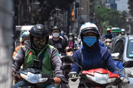 Ngày 24/6, miền Bắc nắng nóng đỉnh điểm, nhiều nơi vượt 40 độ