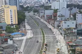 Vành đai 1 tháo dỡ rào chắn trước ngày thông xe kỹ thuật 2/9