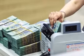 26 ngân hàng giảm lãi suất: Đỉnh đã gần hay chỉ phép thử ngắn hạn?