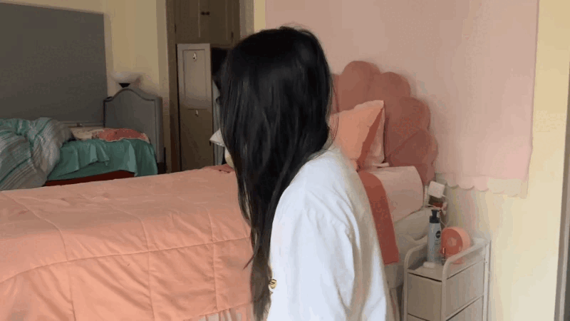 Netizen sau khi xem khoảng không gian mà nữ Youtuber này kỳ công decor thì phải công nhận "quá là sến", chuẩn câu slogan thương hiệu của Jenny!