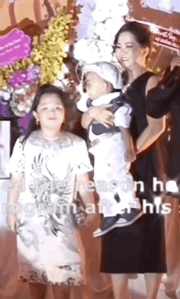 Đây là có thể nói là khoảnh khắc cực hiếm vì chị gái của Huỳnh Hằng Hữu vốn kín tiếng trước truyền thông.