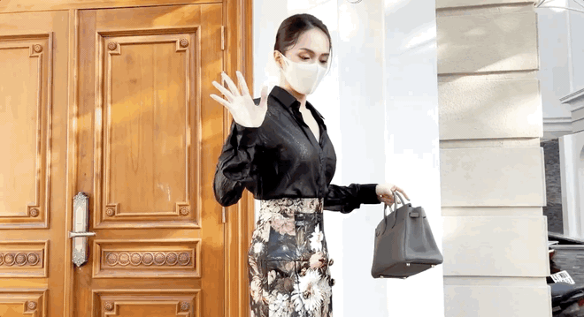 Biệt thự của Hương Giang bề thế và nguy nga khiến khán giả trầm trồ. Ảnh chụp màn hình