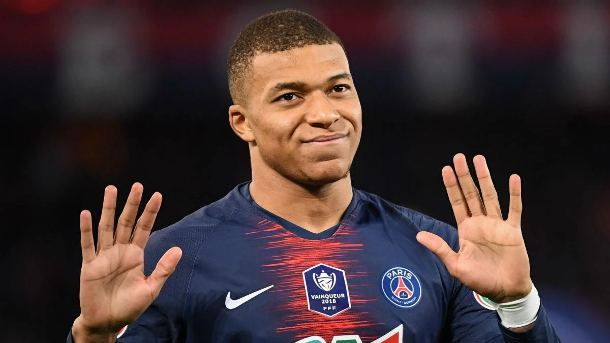 Chuyển nhượng bóng đá mới nhất: PSG trói chân Mbappe bằng điều khoản khủng