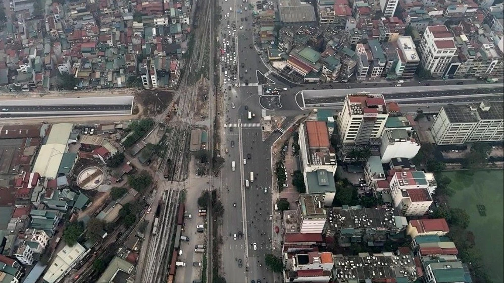 Cận cảnh hầm chui Kim Đồng - Giải Phóng trước ngày thông xe