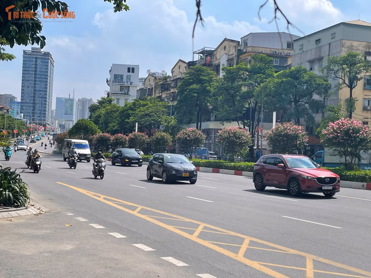 Mô hình phân luồng theo thời gian này được đánh giá có nhiều điểm tương đồng với giải pháp đang triển khai trên đường Cộng Hòa (TP.HCM), nơi bước đầu ghi nhận những tín hiệu tích cực sau khi áp dụng.
