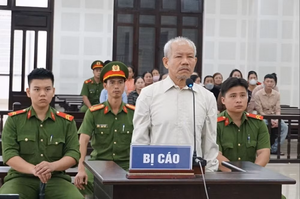Bị cáo Trần Bảo Uyên tại phiên tòa.