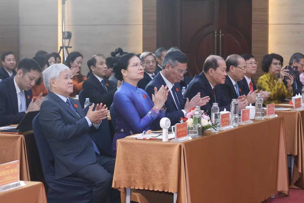 Ông Đỗ Văn Chiến, Ủy viên Bộ Chính trị, Bí thư Trung ương Đảng, Bí thư Đảng ủy MTTQ, các đoàn thể Trung ương, Chủ tịch UBTƯ MTTQ Việt Nam, Phó Chủ tịch Hội đồng Thi đua - Khen thưởng Trung ương cùng các đại biểu dự đại hội. Ảnh: Quang Vinh.