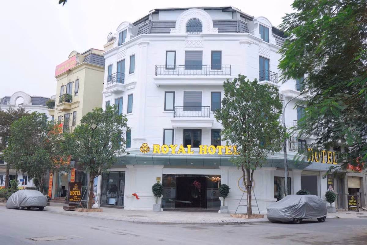 Khách sạn "Royal Hotel" anh Quyền quản lý có 3 cơ sở ở Hà Nội song không liên quan hay có chi nhánh nào ở Hàng Cháo.