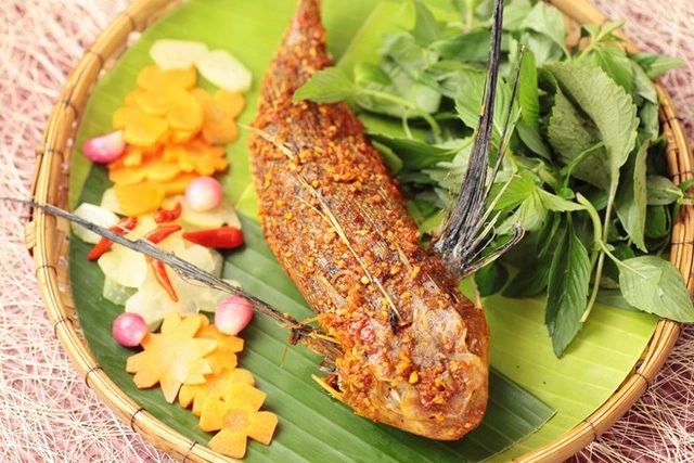 Tò mò món cá xấu xí được ví như đặc sản “gà biển“