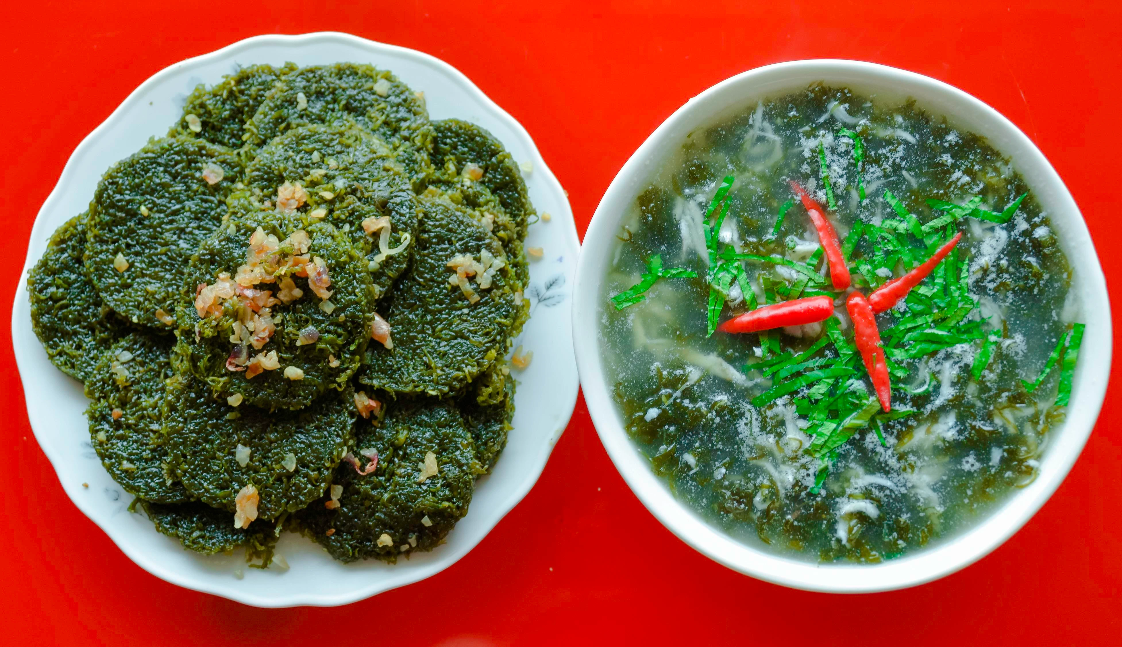 Món bánh làm từ rau cạo biển, đặc sản độc đáo của Nghệ An