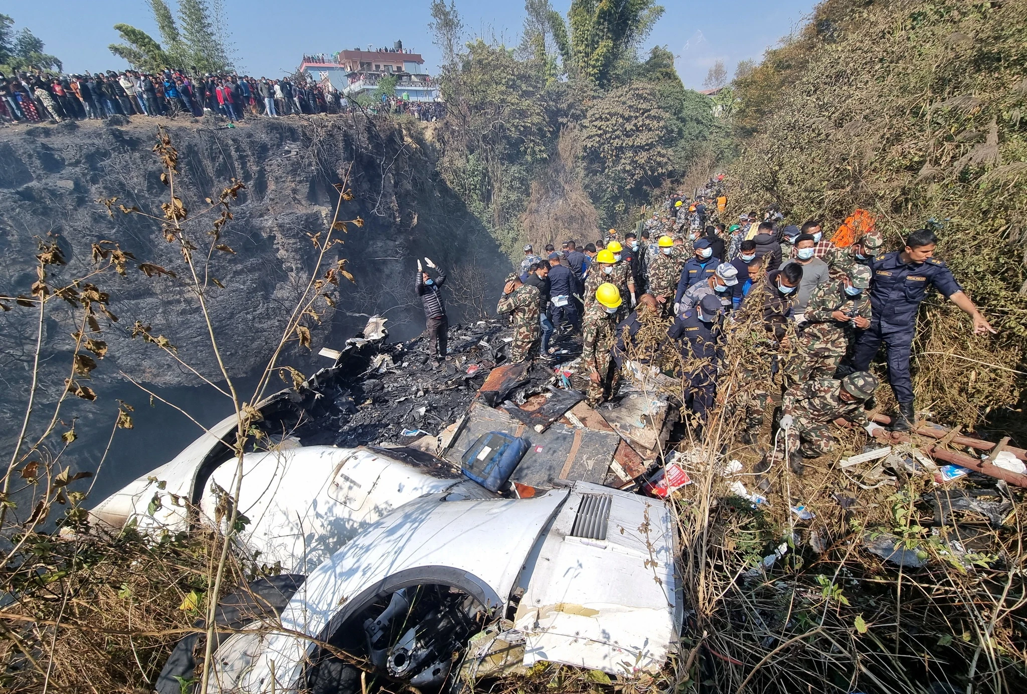 “Nội soi” dòng máy bay ATR-72 vừa rơi ở Nepal