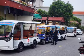 Xe điện 4 bánh "nhiều không" tung hoành ở Ninh Bình