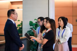 Quốc hội khơi thông điểm nghẽn, mở lối phát triển