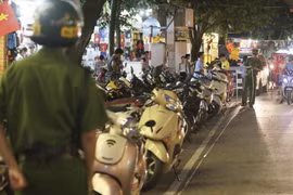 Đề xuất miễn phí vé xe buýt, tàu điện cho học sinh, công nhân tại Hà Nội