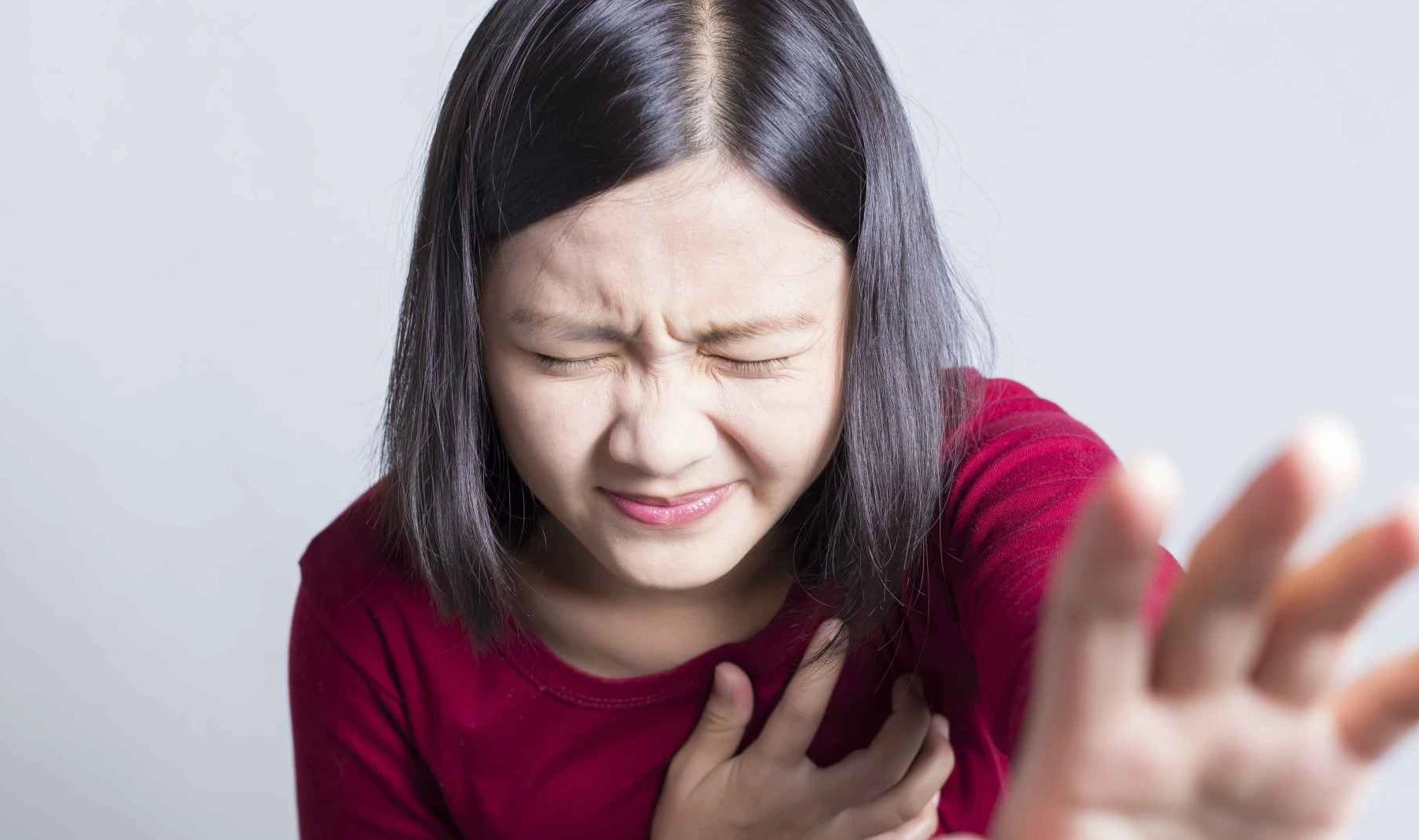 5 dấu hiệu ở ngực cần đi khám ngay nếu không muốn đột tử