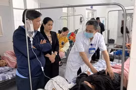 Vụ nghi ngộ độc sau ăn bánh mì ở Quảng Trị, Bộ Y tế chỉ đạo khẩn trương xử lý