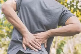 Sai lầm khi luyện tập thể thao gây đau lưng