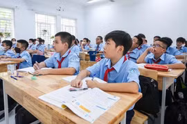 Bộ GD&ĐT đề xuất đưa tiếng Anh thành môn bắt buộc từ lớp 1