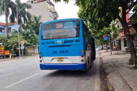 Từ ngày 6/7, Hà Nội sẽ phát hành miễn phí thẻ xe buýt gắn chip 