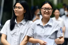 Thí sinh chuẩn bị bước vào kỳ thi tuyển sinh lớp 10 những năm trước. Ảnh: Hoàng Hà 