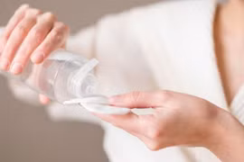 Khuyến cáo phòng ngừa mụn tuổi dậy thì trong mùa hè