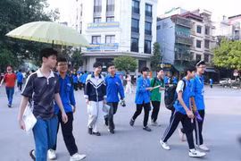 Ngày 1/6 hơn 16 nghìn sĩ tử Hà Nội bước vào cuộc đua tranh suất lớp 10 chuyên