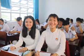 Đề và đáp án gợi ý bài thi môn Ngữ văn lớp 10 THPT tỉnh Đồng Tháp