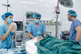 Vụ xe khách lao khỏi cao tốc ở Pháp Vân - Cầu Giẽ: Bộ Y tế chỉ đạo khẩn